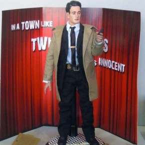 Miniature Dale Cooper Figure With Damn Fine Accessories Miniature Dale Cooper Figure With Damn Fine Accessories