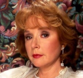Piper Laurie On Her Big Twin Peaks Secret Piper Laurie On Her Big Twin Peaks Secret