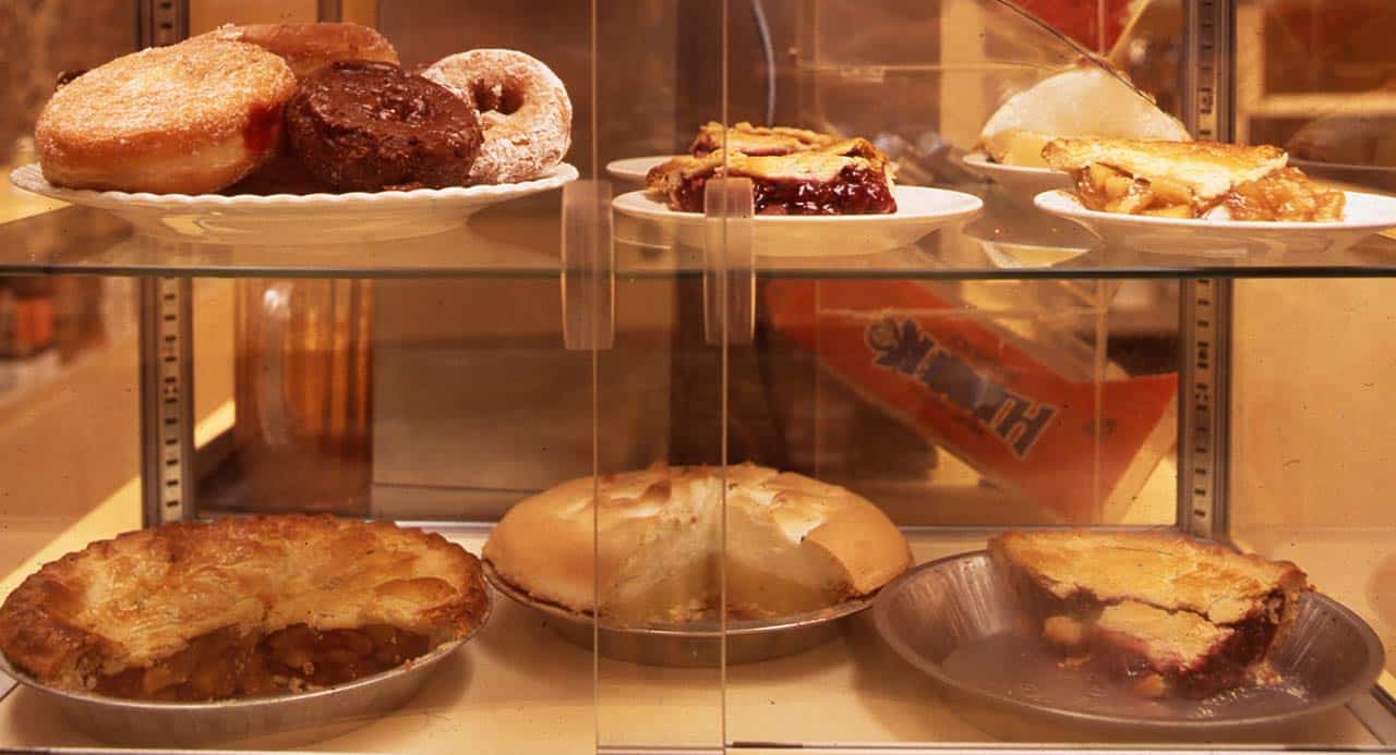 Double R Cherry Pie & Donuts