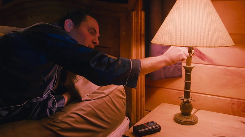 Between Two Worlds A Visual Homage To Twin Peaks - Dale Cooper wakes up from a dream
