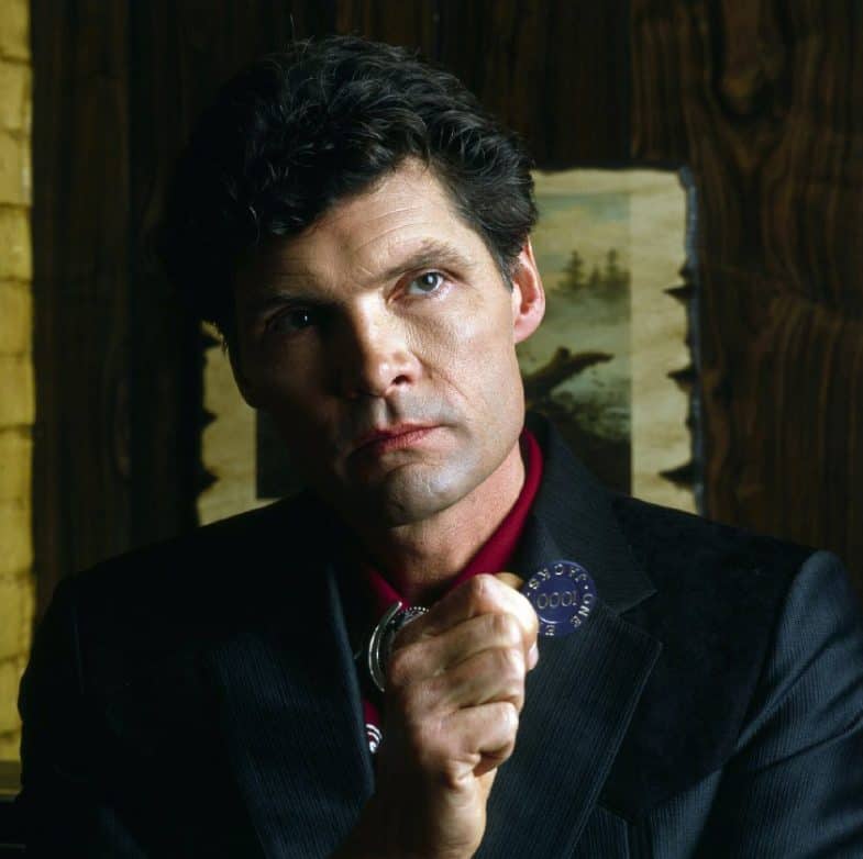 Everett McGill as Big Ed Hurley