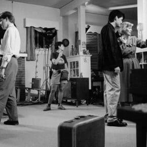 On the set of Blue Velvet with David Lynch, Frances Bay, Priscilla Pointer and Kyle MacLachlan