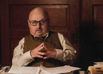 Clark Middleton as Charlie in Twin Peaks