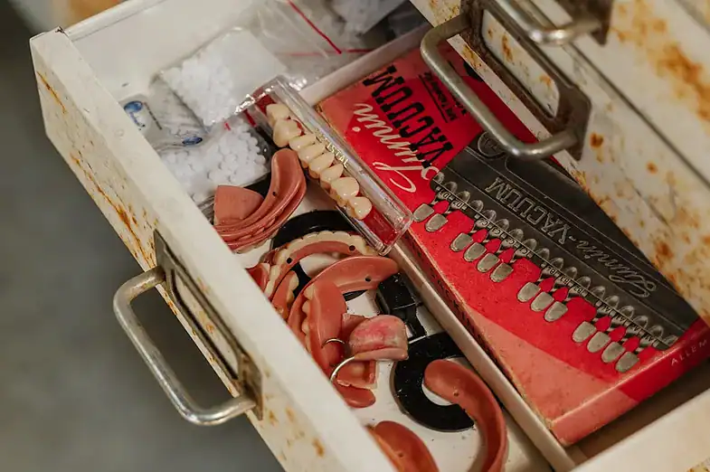 David Lynch House Workshop Dentures