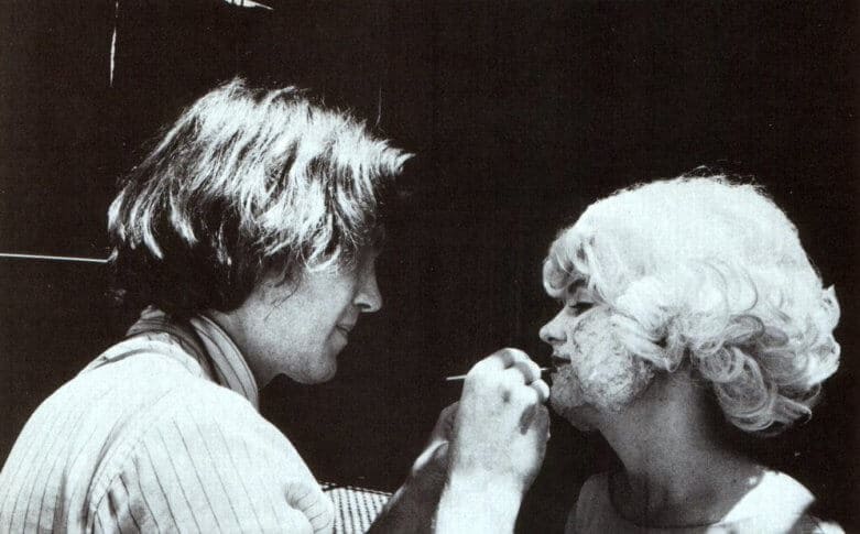 David Lynch applying makeup to Laurel Near, turning her into the Lady in the Radiator