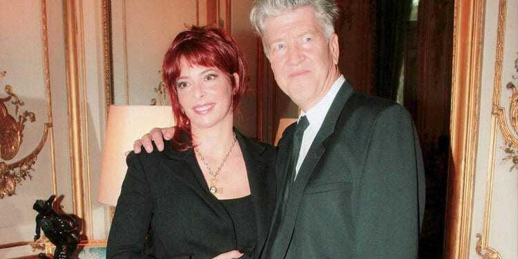 David Lynch Remix Strips Down Mylène Farmer’s Iconic “Je Te Rends Ton Amour”