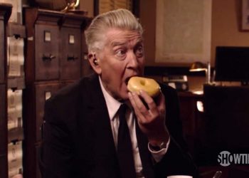 Gordon Cole eating a donut Twin Peaks teaser