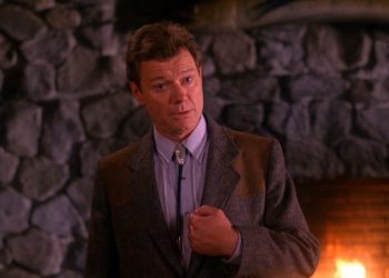 Michael Parks as Jean Renault