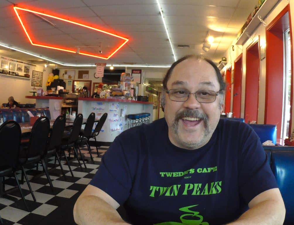 Twin Peaks Diner Owner Talks About David Lynchs Visit The Arson Fire