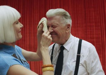 Laura Dern & David Lynch behind the scenes of Twin Peaks in the Red Room