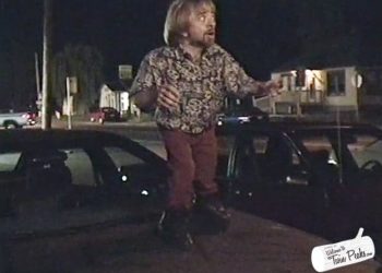 Michael J. Anderson at the Twin Peaks Festival 1994: Let's rock!