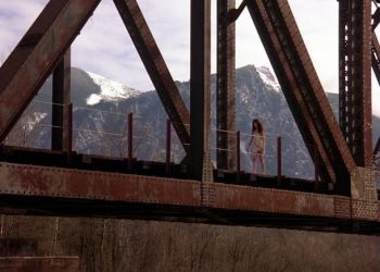 Ronette Pulaski in the Twin Peaks pilot