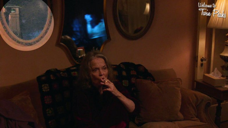 Sarah Palmer (Twin Peaks Part 2) mirror reflection