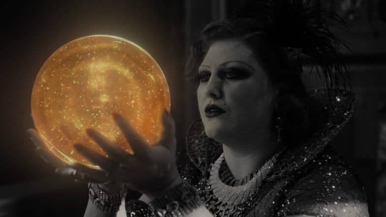 Señorita Dido and the Laura Palmer orb