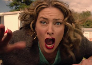 Shelly Johnson/Briggs on the car hood
