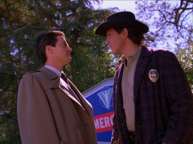 Have you seen Michael Ontkean's Sheriff Harry S. Truman jacket?