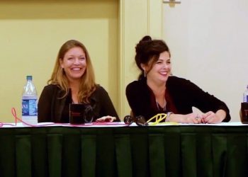 Sheryl Lee (Laura Palmer) and Sherilyn Fenn (Audrey Horne) at Crypticon