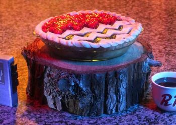 Twin Peaks Black Lodge pie
