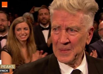 Standing ovation for David Lynch at the Twin Peaks premiere in Cannes