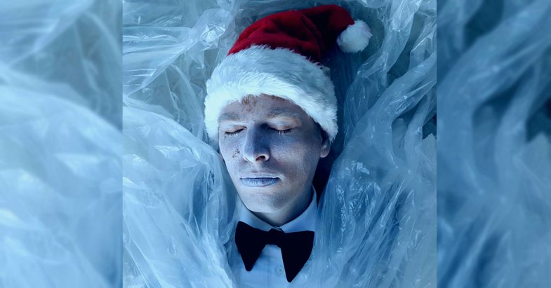 These 6 Christmas Classics In The Style Of Twin Peaks Sound “Dark, Moody