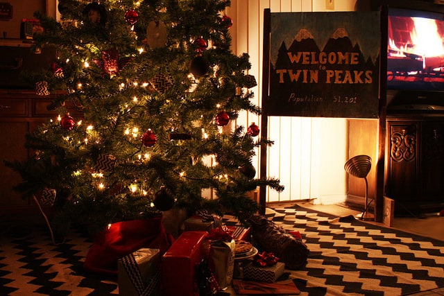 Twin Peaks Christmas: Welcome to Twin Peaks sign