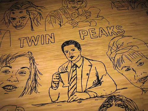 Twin Peaks Table (3)