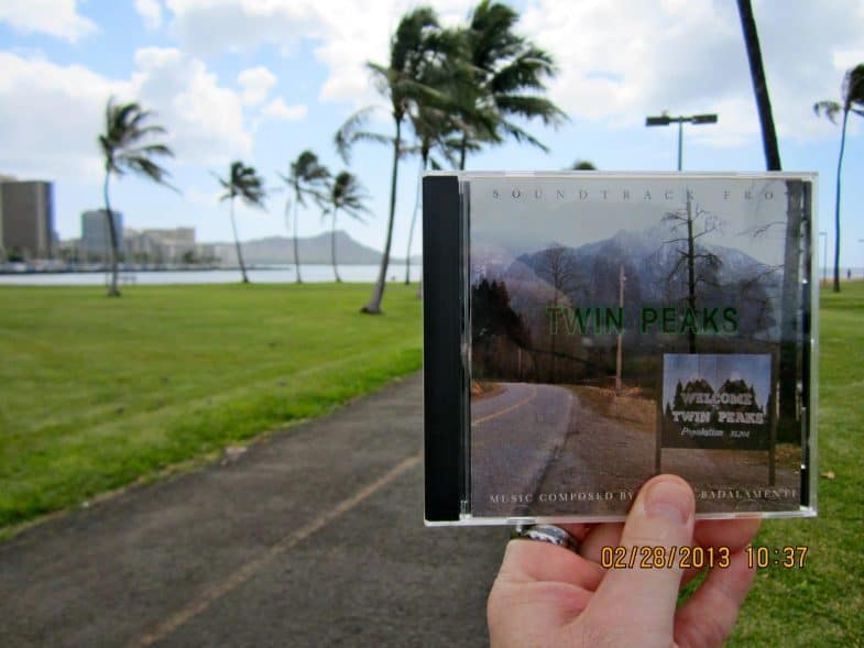 Welcome to Honolulu, Hawai by Garett Kashimoto