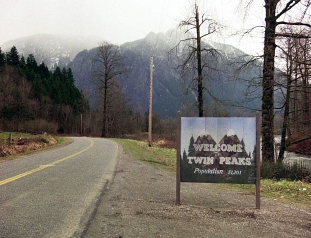 Welcome to Twin Peaks sign