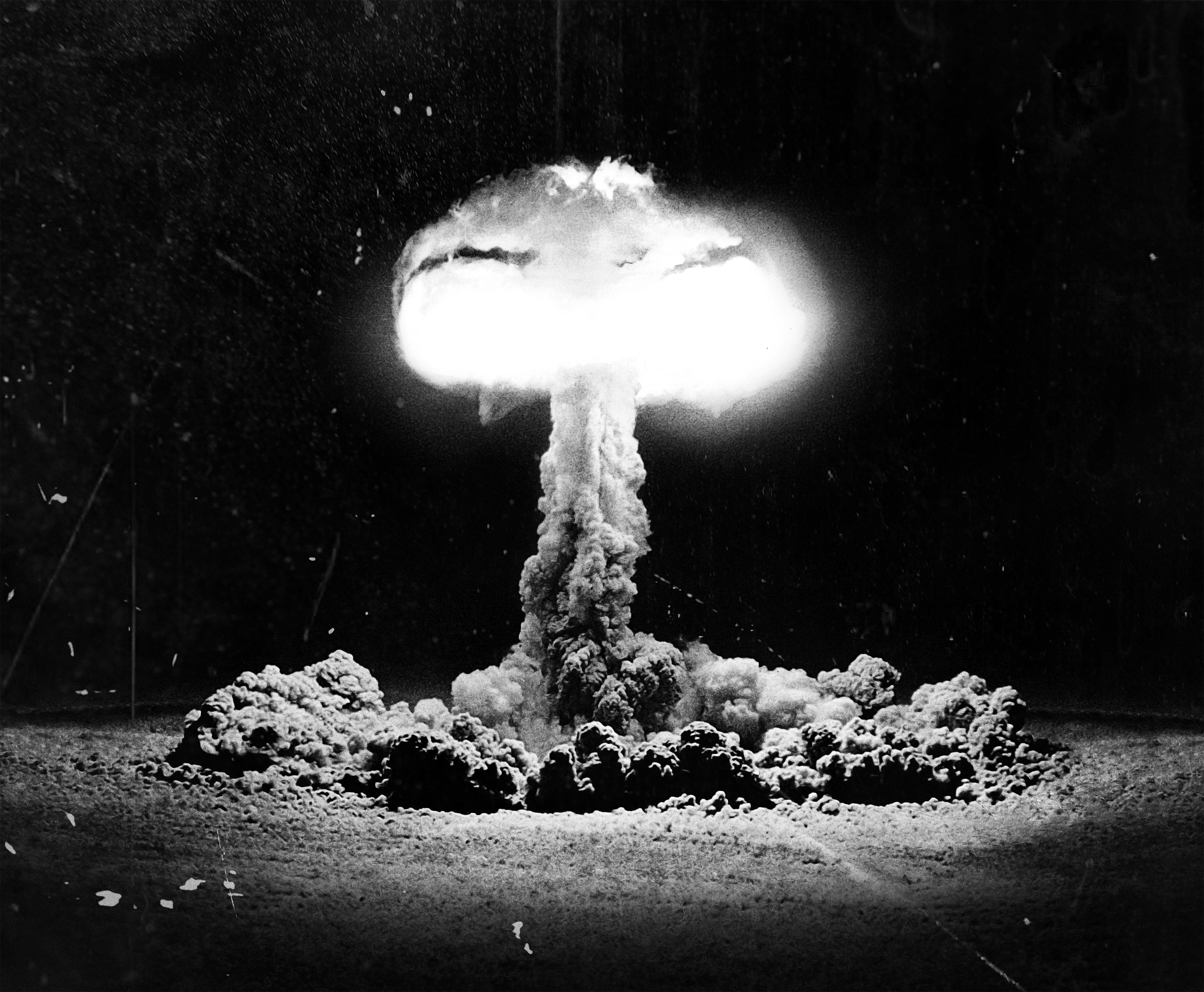 Сайт ядерного взрыва. Твин пикс 3 атомный взрыв. Твин пикс ядерный взрыв. Твин пикс взрыв.